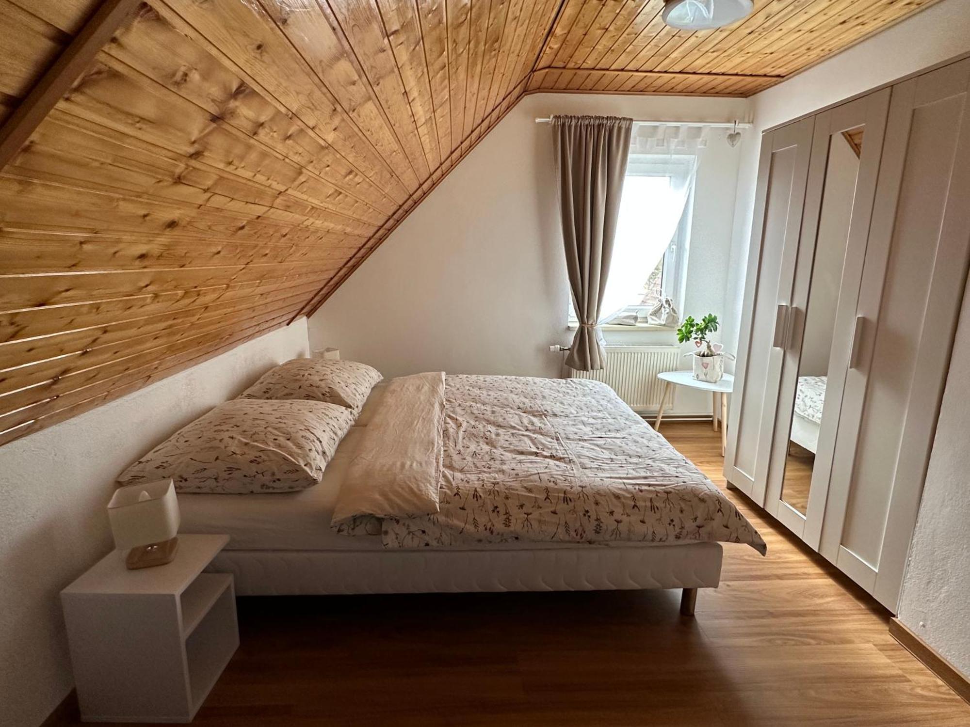 Apartman Jako U Babicky Tisá Exteriör bild