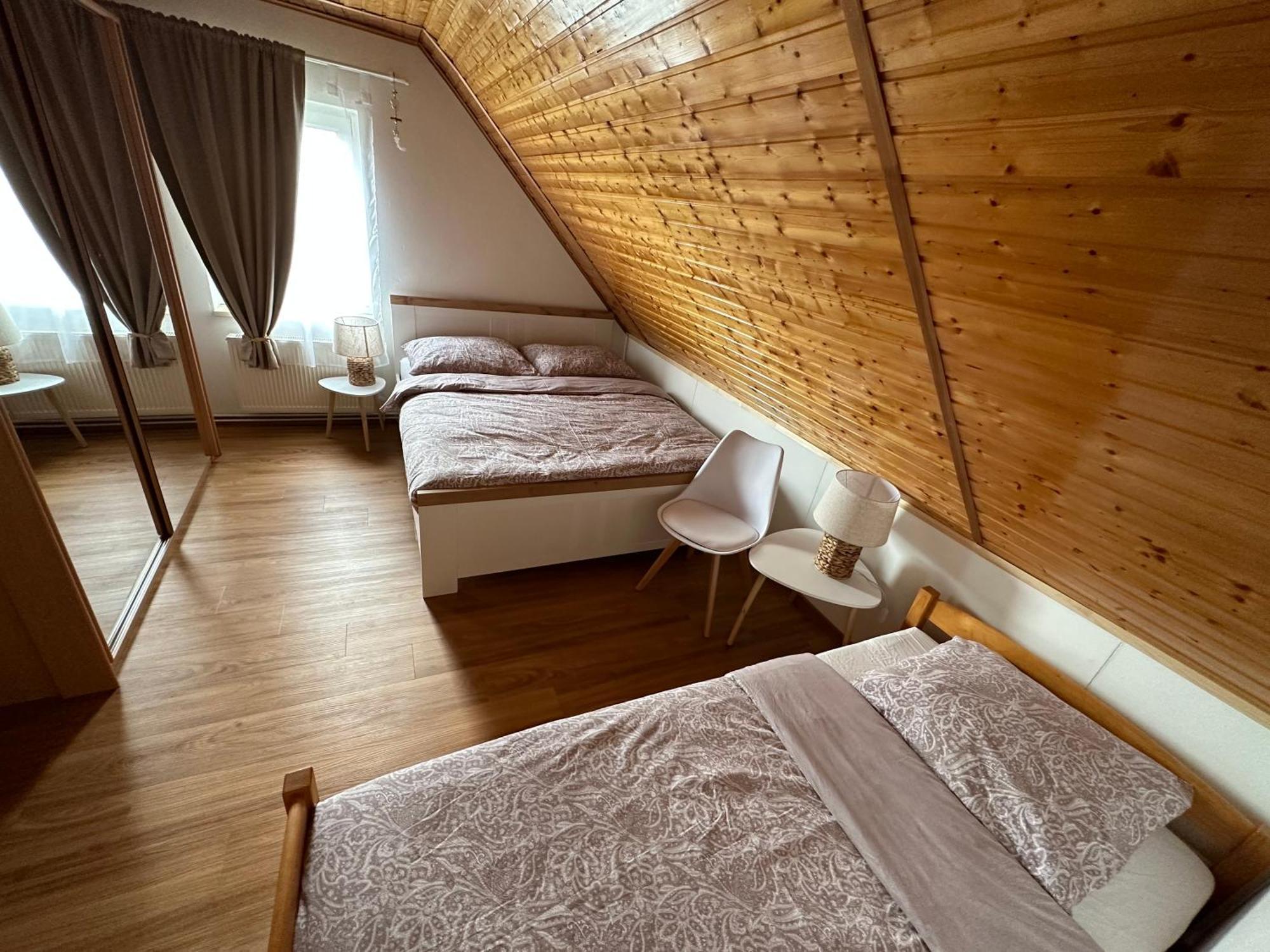 Apartman Jako U Babicky Tisá Exteriör bild