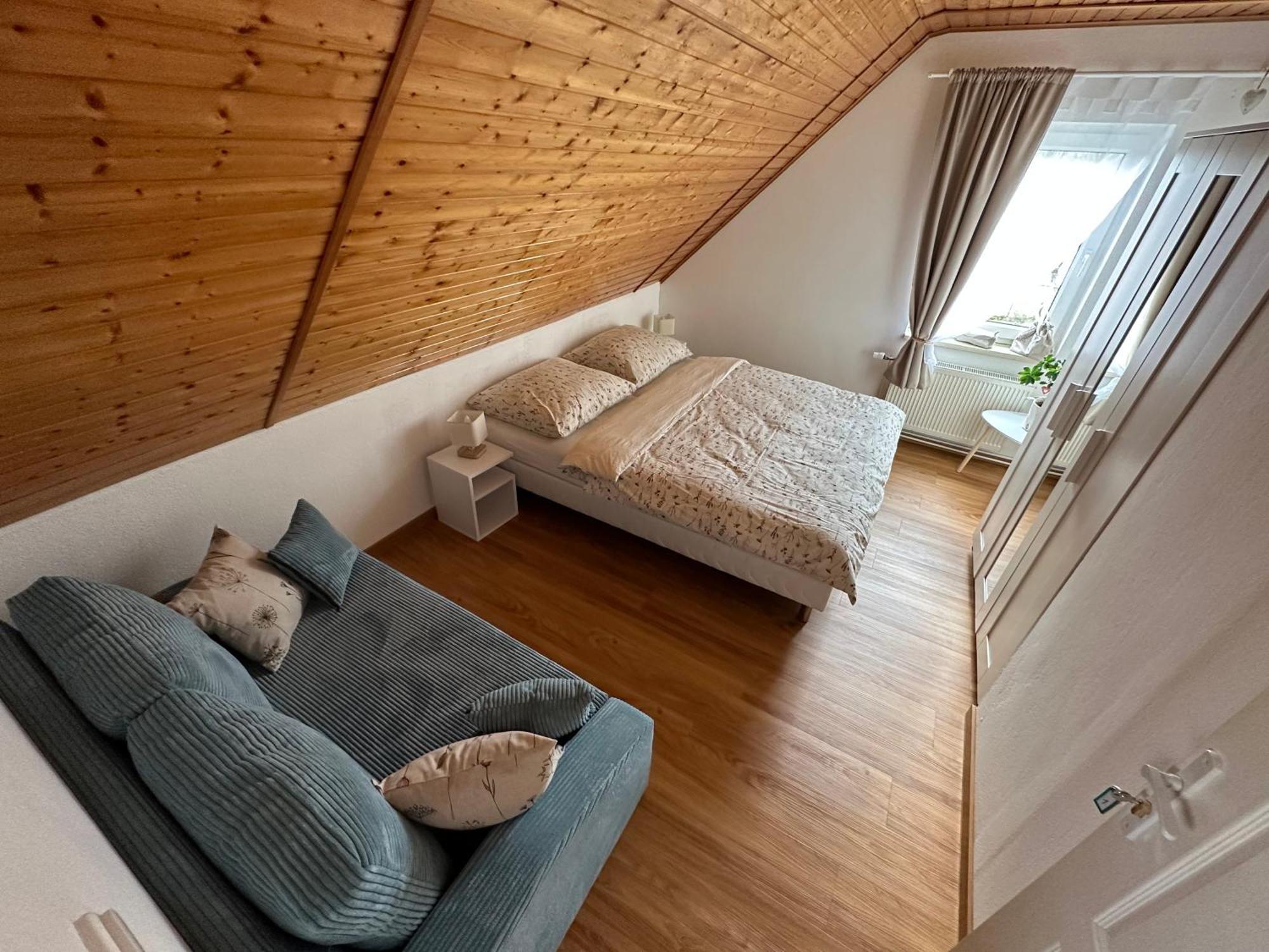 Apartman Jako U Babicky Tisá Exteriör bild