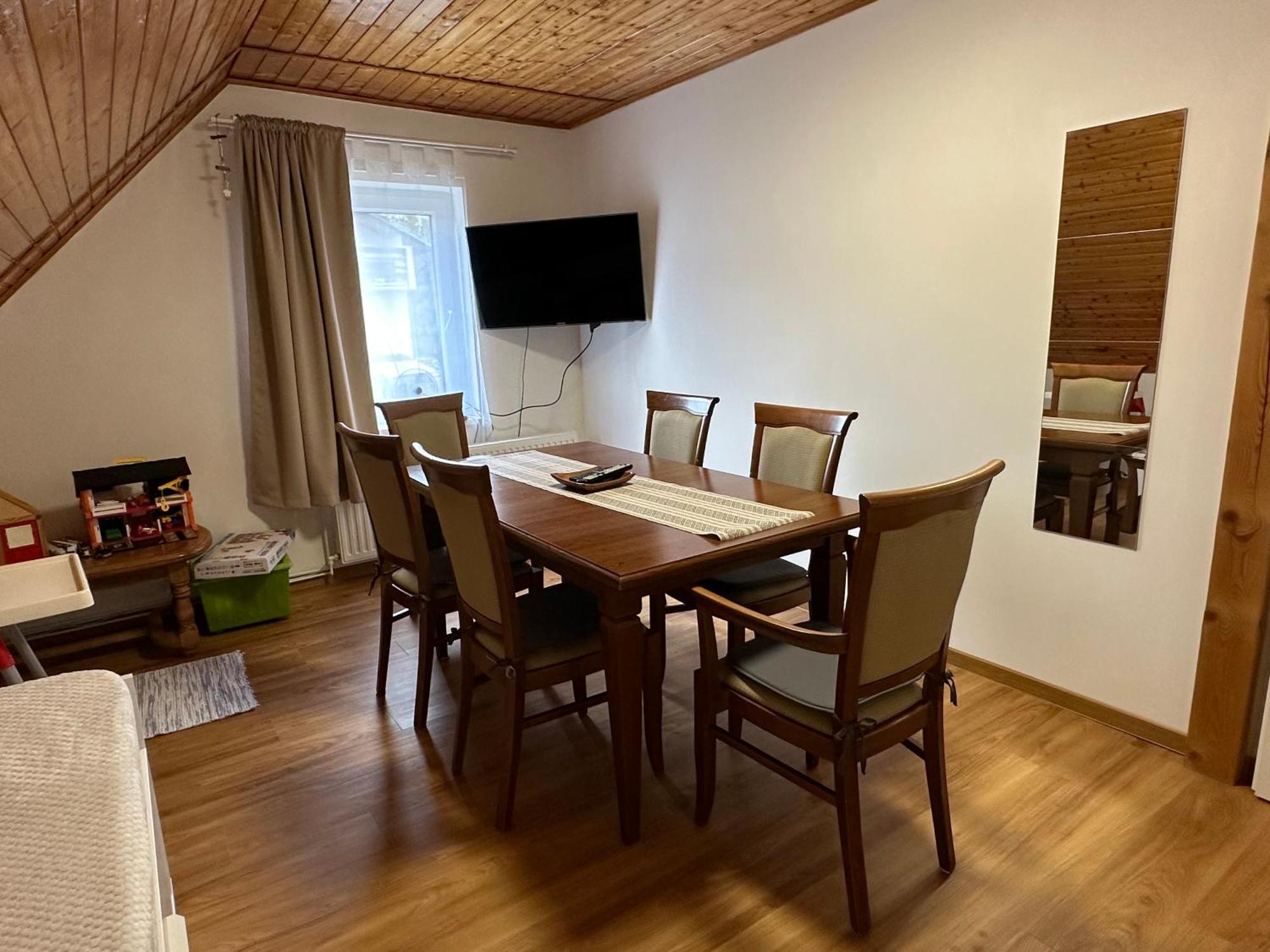 Apartman Jako U Babicky Tisá Exteriör bild